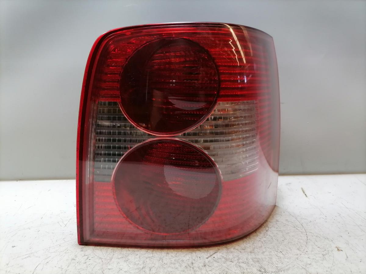 VW Passat 3BG R&uuml;cklicht R&uuml;ckleuchte Schlussleuchte rechts Kombi Bj.2003